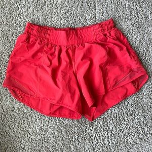 lululemon bitty hot shorts - size 8 tall